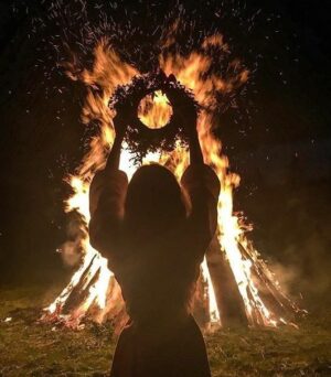 Litha Litha rituals How to celebrate litha Litha 2022 summer solstice meaning summer solstice pagan